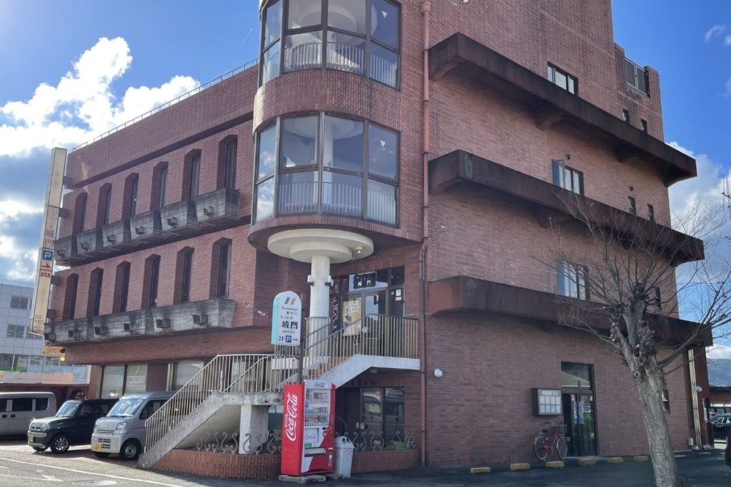 城門 外観1