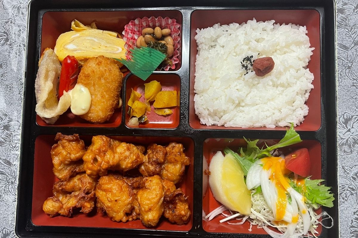 城門 チキン唐揚げ弁当(900円)