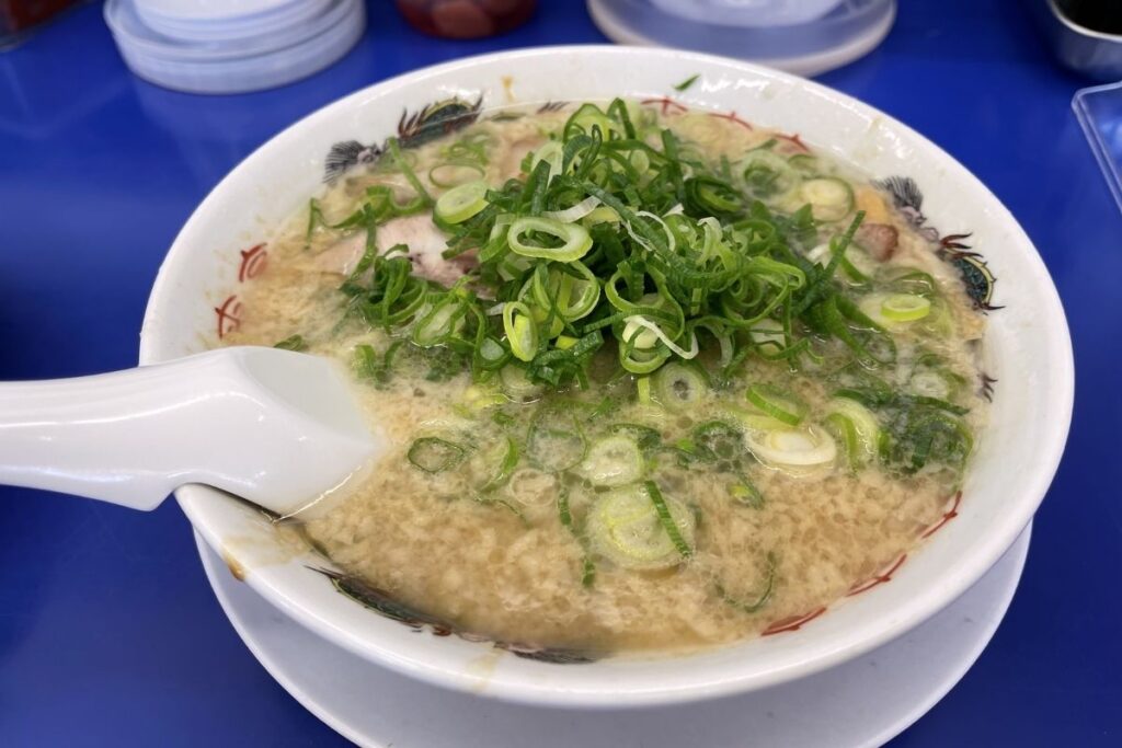 来来亭 こってりラーメン(750円)
