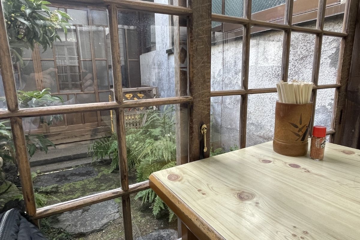 ふじたや 店内2