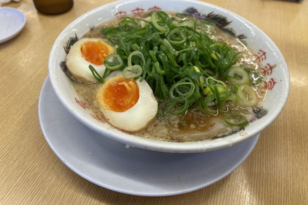 来来亭 ラーメン(卵トッピング)