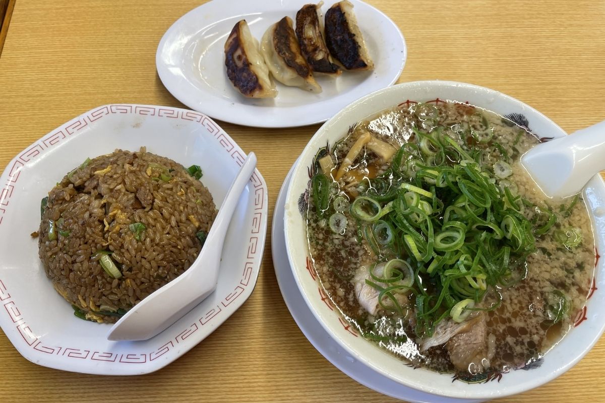 来来亭 がっつり定食1(1,080円)