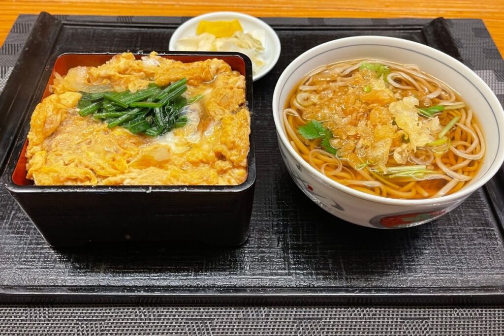 田波 カツ丼(1,100円)