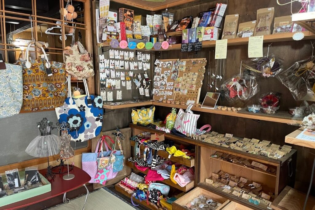 3RD PLACE CAFE N 店内1