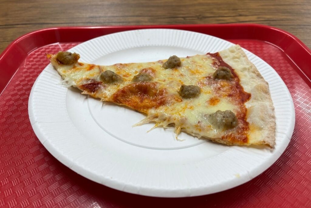 PIZZA NY ソーセージ(350円)