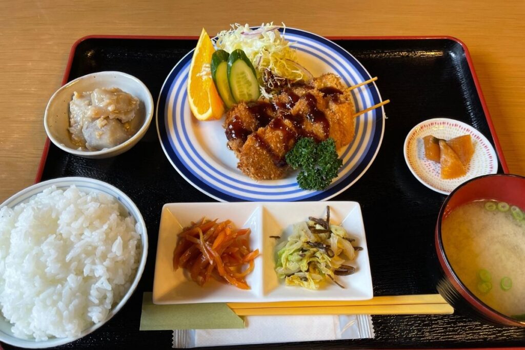 かどのやしろ 日替わり定食(770円)