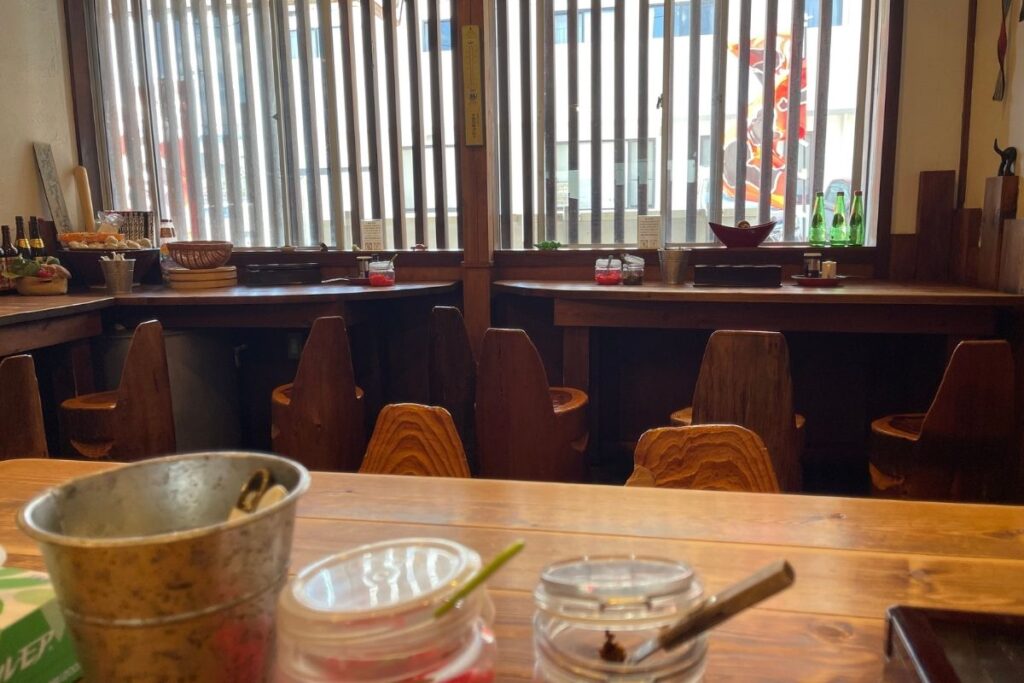 はた満 店内1