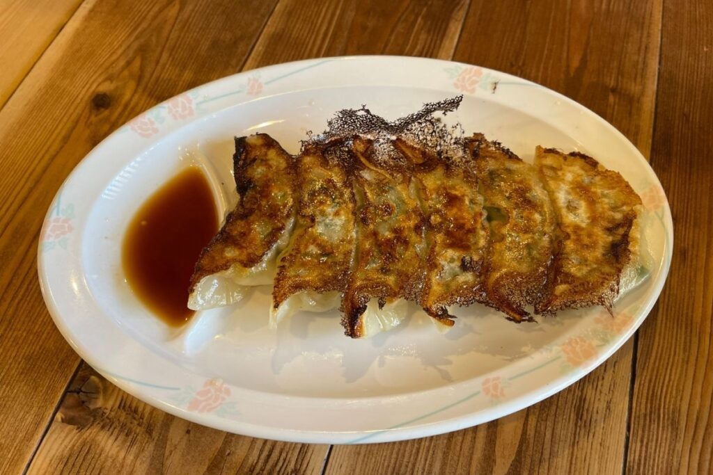 はた満 ぎょうざ(280円)