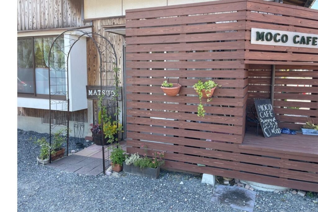 MOCO CAFE 外観3