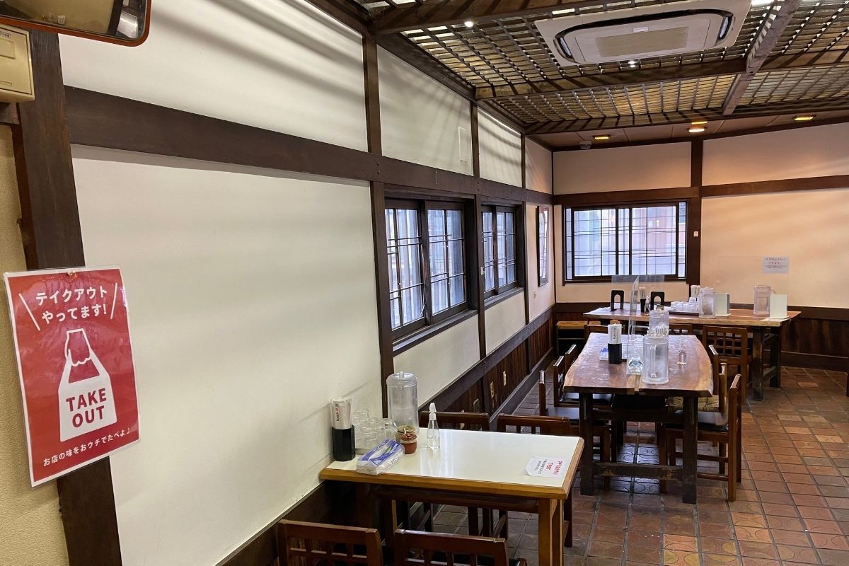 どんどん 店内3