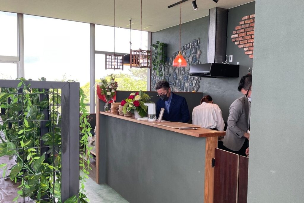兀兀 店内1