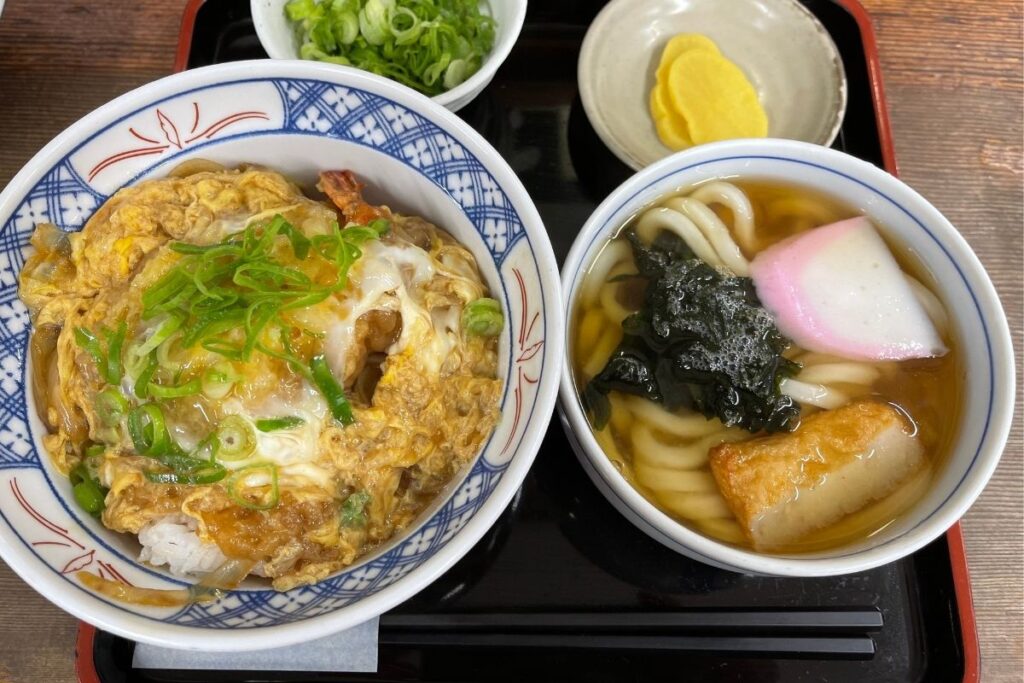 どんどん 天丼セット(790円)