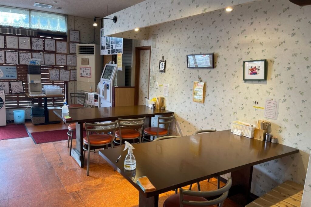 ラーメン加藤 店内2