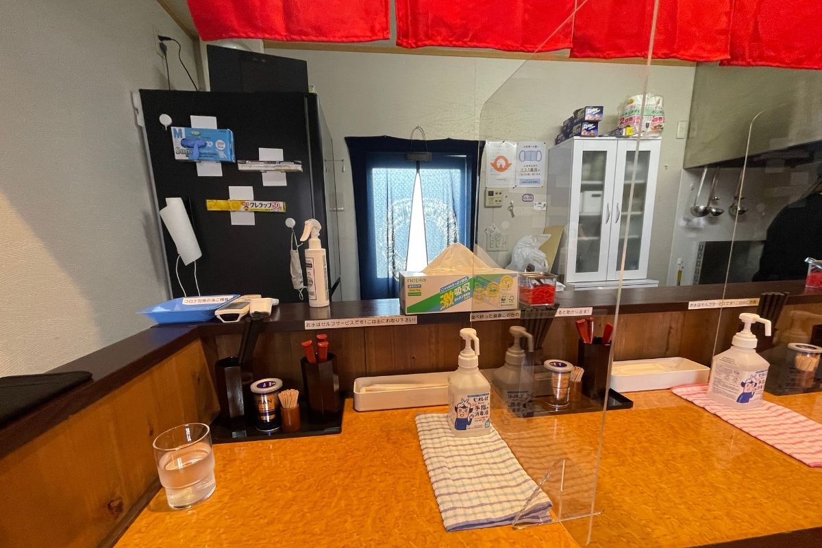 オオツのトンコツ 店内1