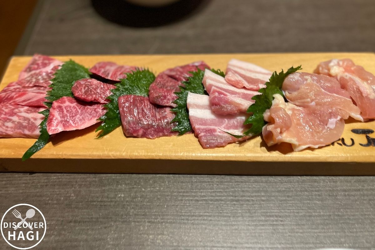 食楽園 NIKUJIROU レディースセット(和牛ロース、厳選牛カルビ、和牛赤身、むつみ豚バラ、長州鶏もも肉)(3,280円)