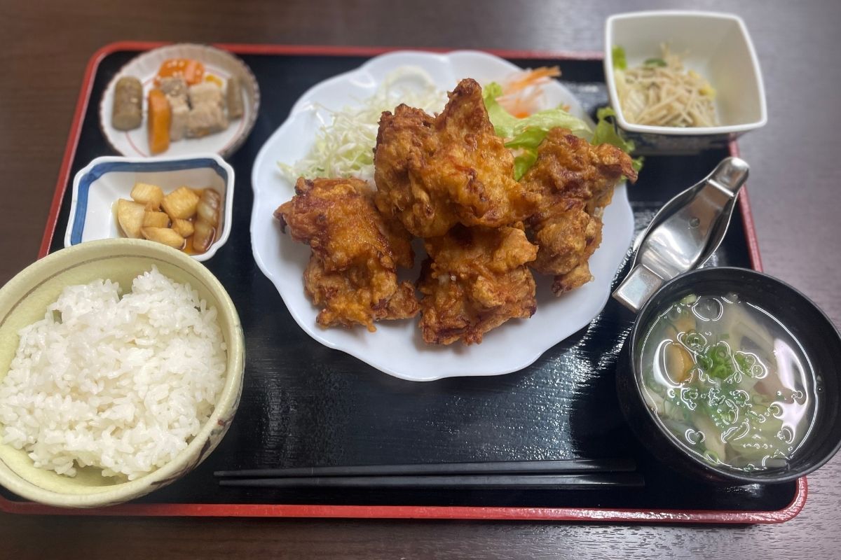 たお 唐揚げ定食(1,200円)