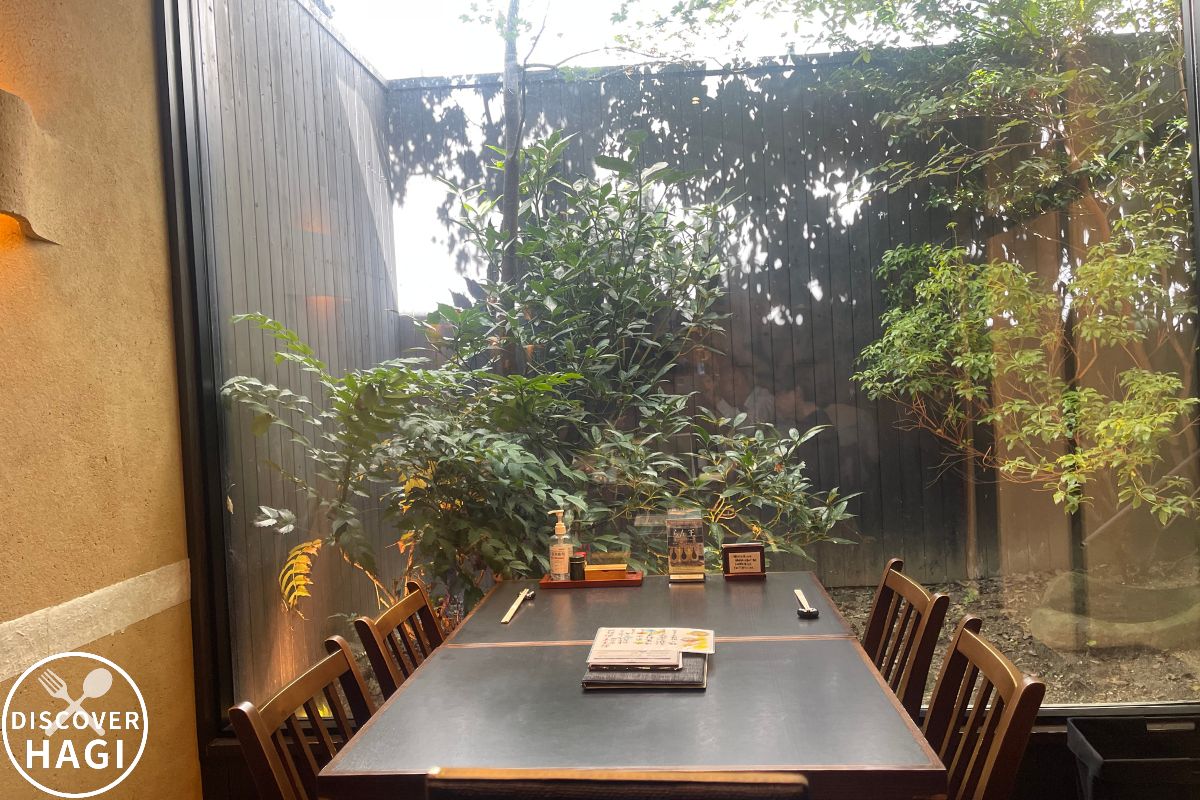 登河(とがわ) 店内1