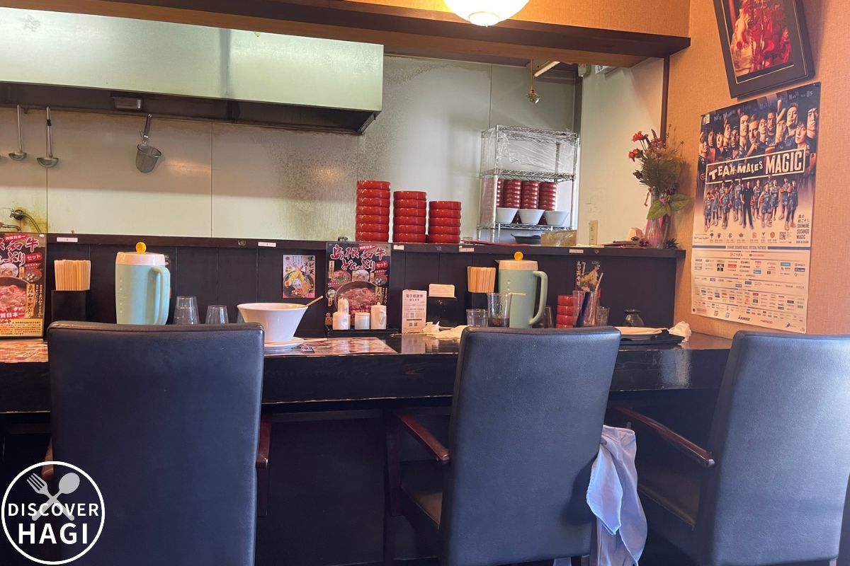 出雲の國麺家 店内1